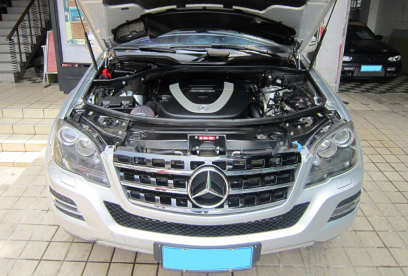 Mercedes-Benz ML350 Rotrex supercharger kit